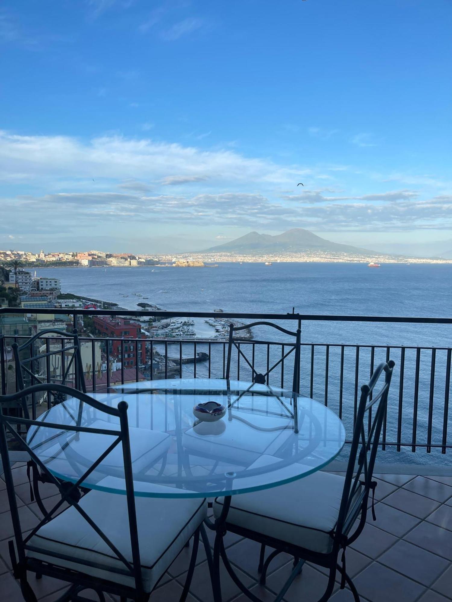 Ferienwohnung Panoramico A Posillipo Neapel Exterior foto
